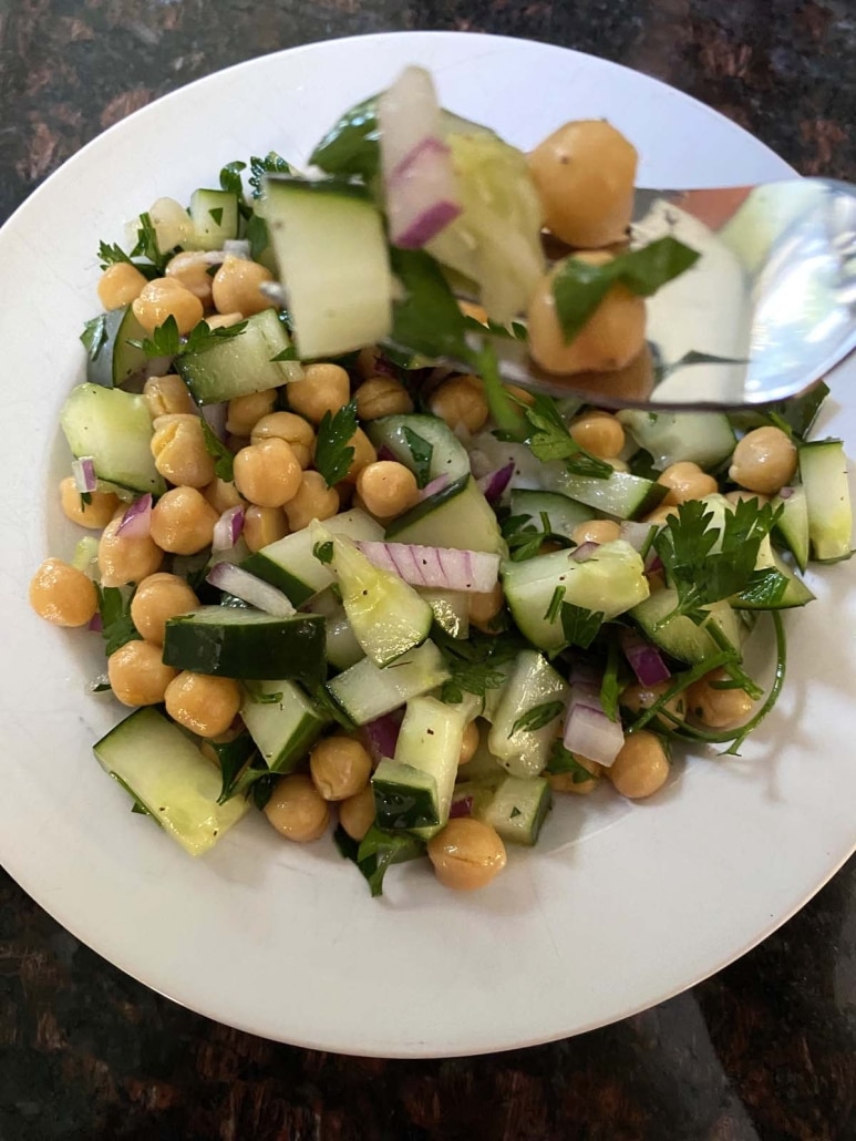 healthy side dish Cucumber Chickpea Salad