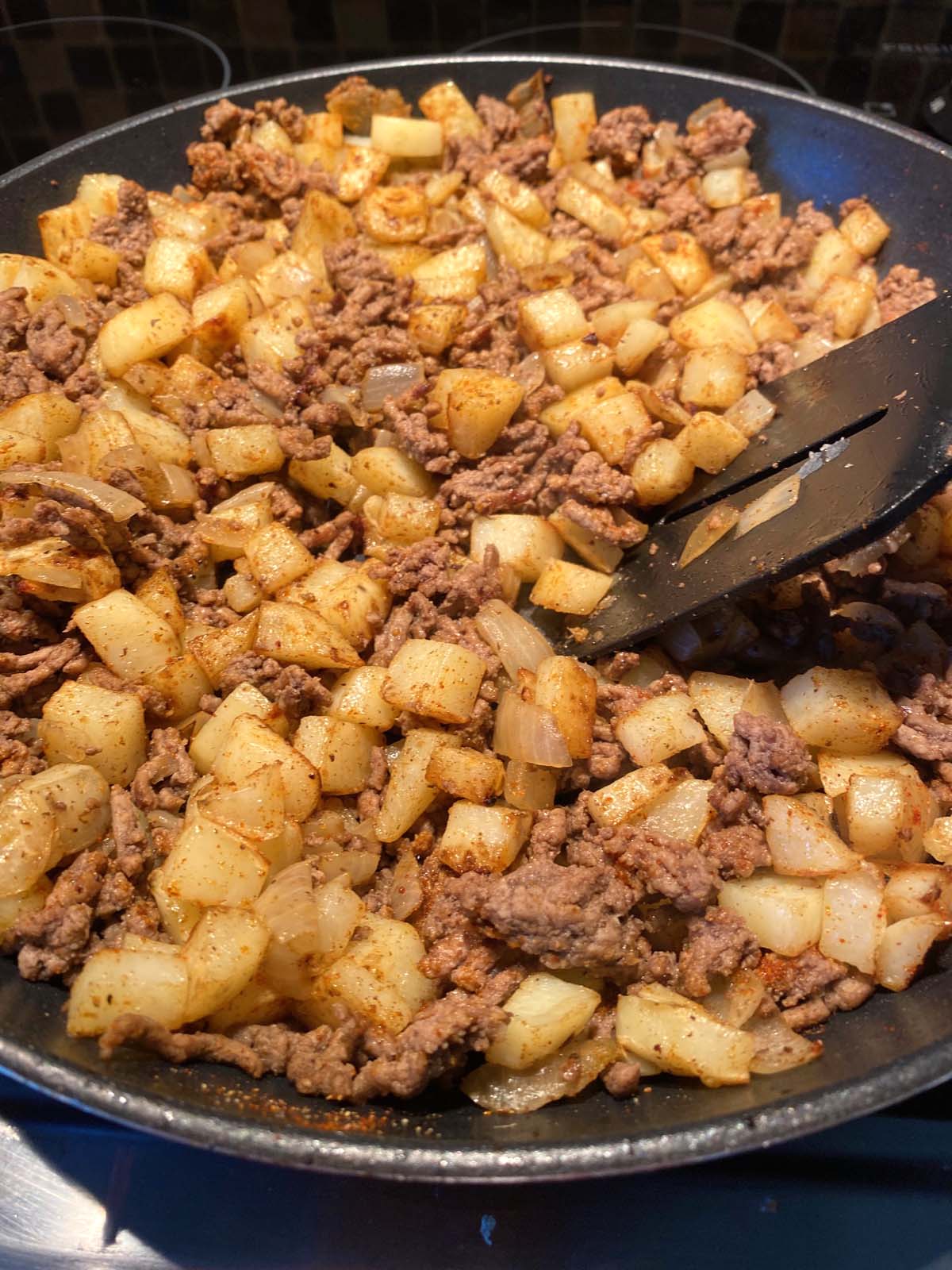 Ground Beef And Potatoes – Melanie Cooks
