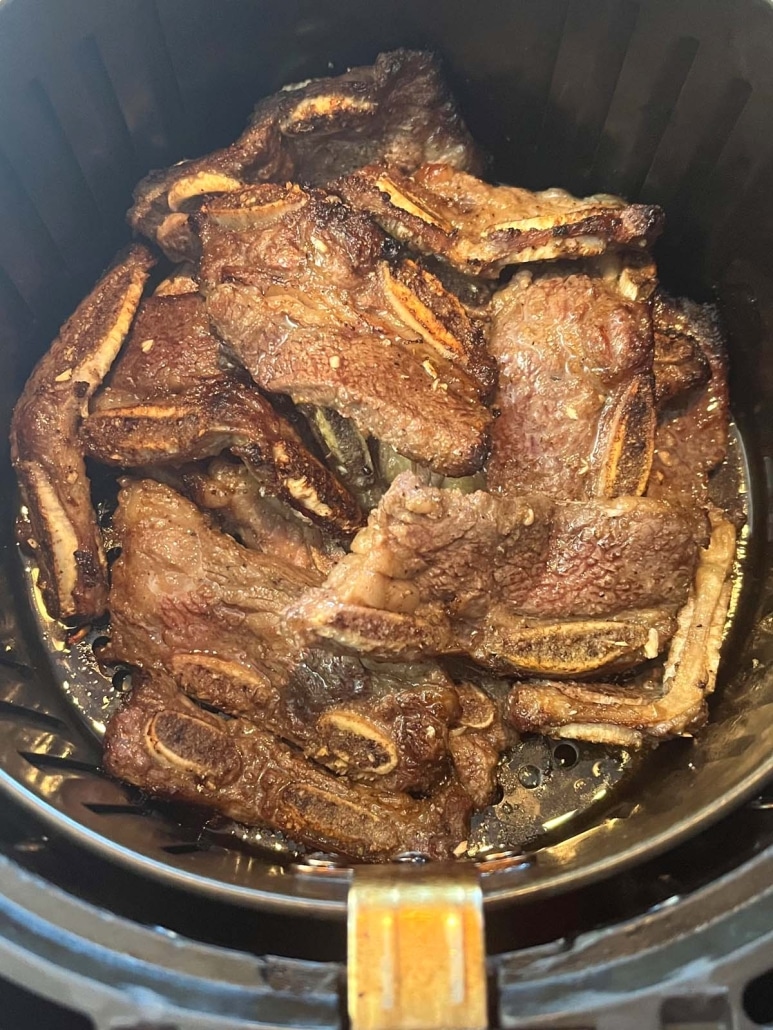perfectly cooked beef short ribs in air fryer