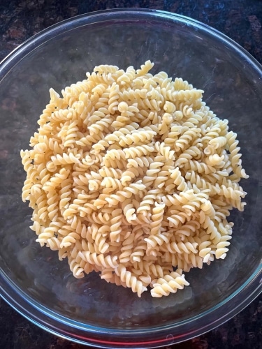 How To Cook Pasta In The Microwave (4)
