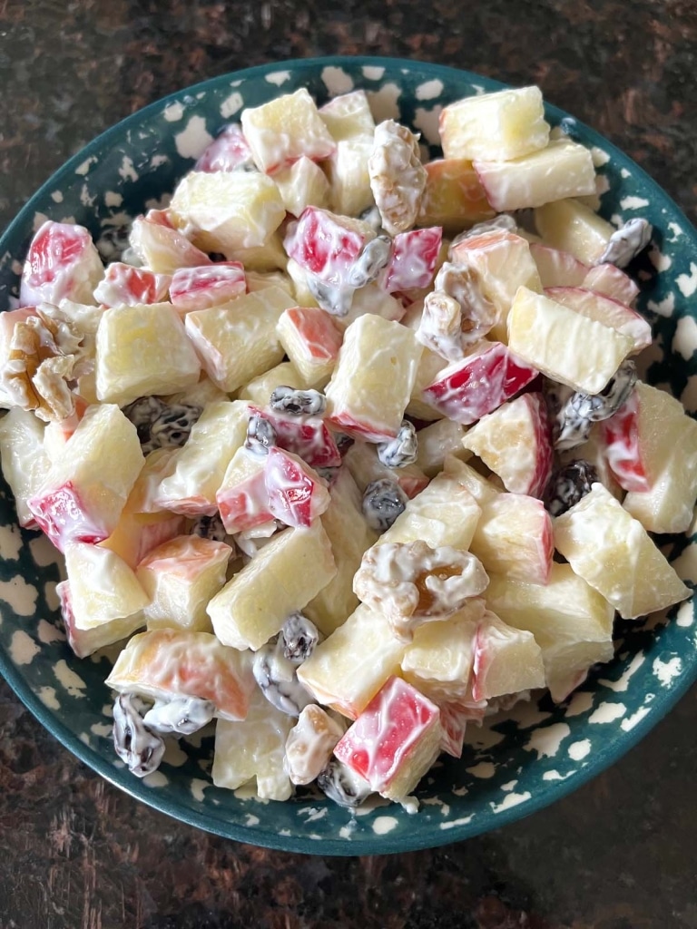 Apple Raisin Salad With Greek Yogurt