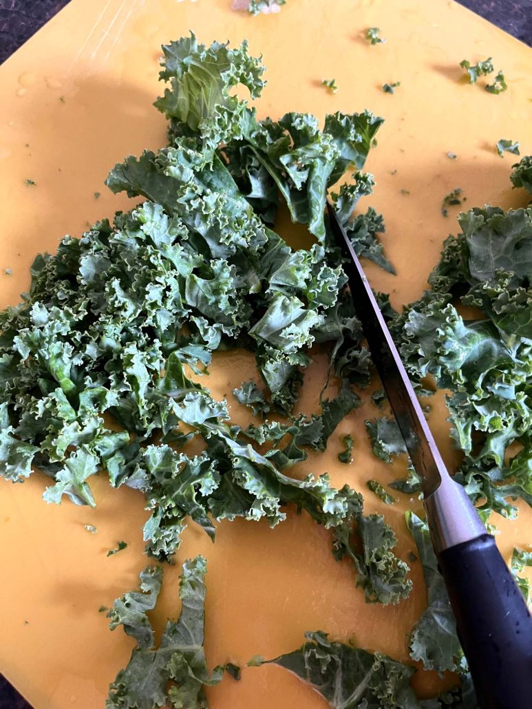kale chopping guide