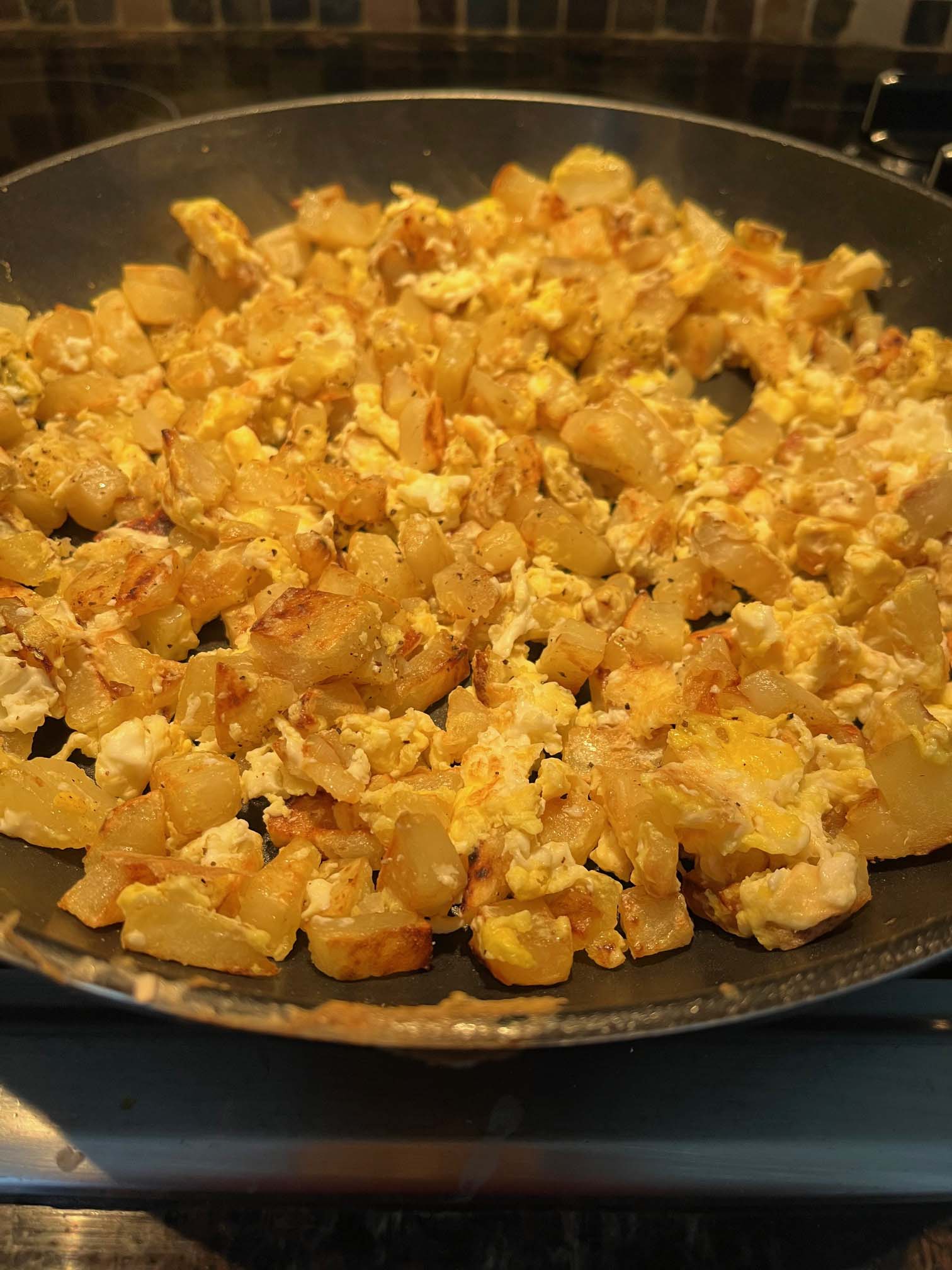 Fried Potatoes And Eggs Recipe – Easy Breakfast Idea – Melanie Cooks