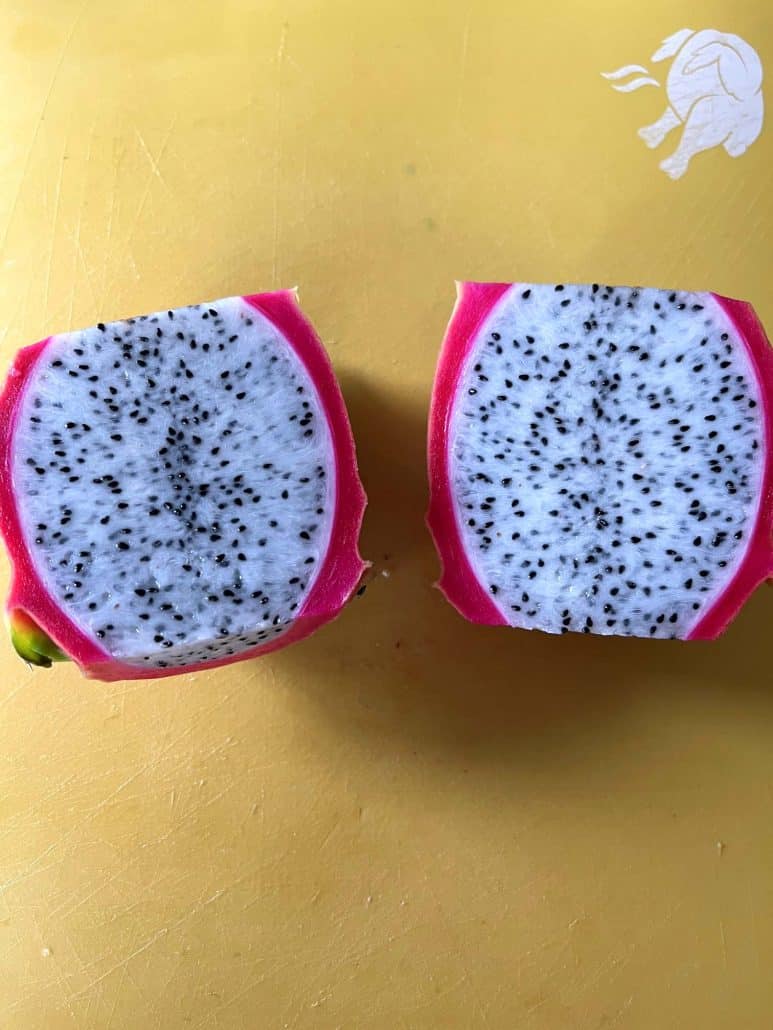 dragon fruit cutting guide