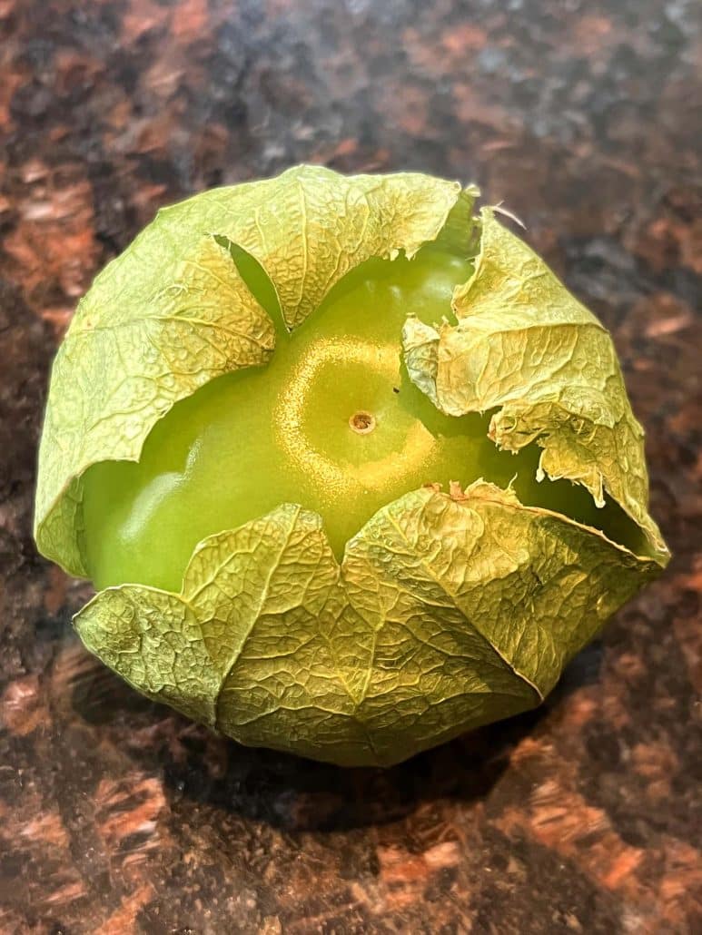 how to peel and wash tomatillos