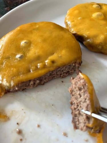 Air Fryer Cheeseburgers (8)