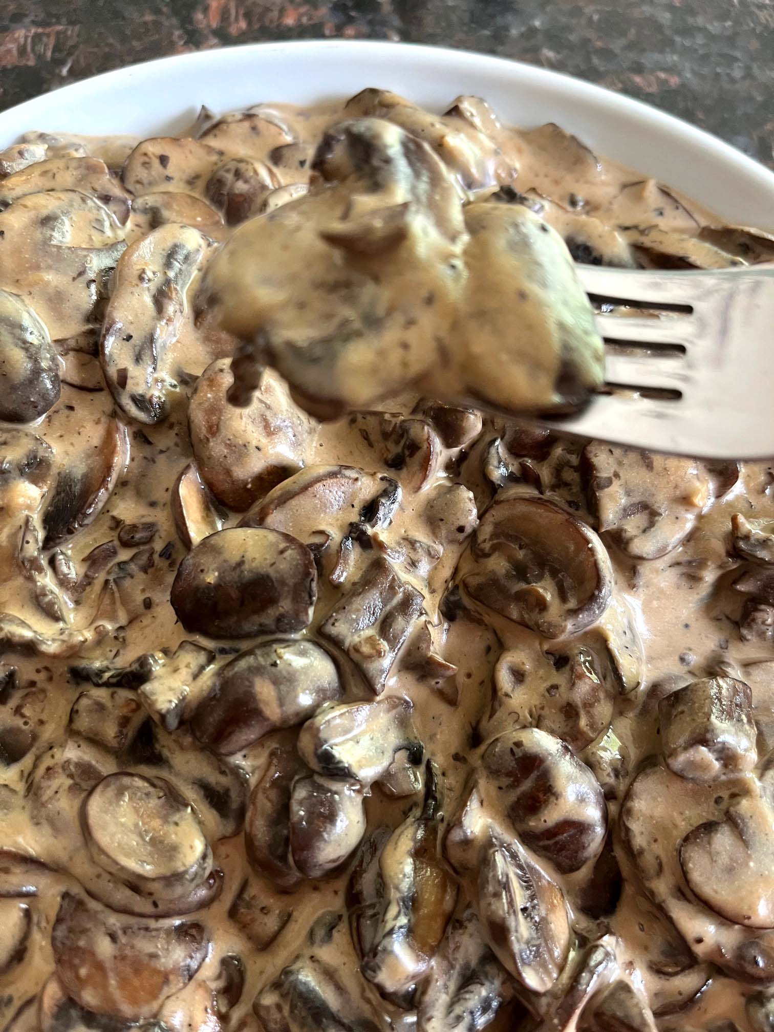 Mushroom Stroganoff – Easy Vegetarian Recipe – Melanie Cooks