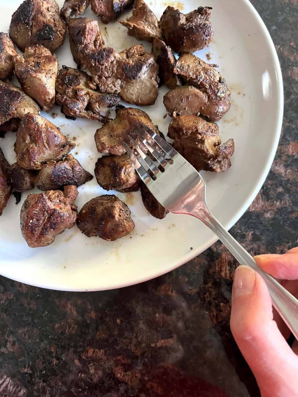 Easy Sautéed Chicken Livers Recipe (Ready in 10 Minutes!) – Melanie Cooks