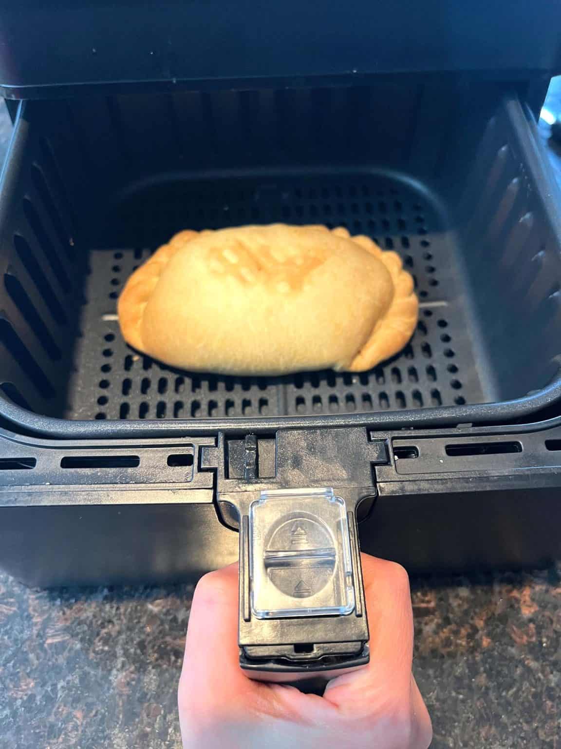 air-fryer-frozen-pasty-best-way-to-cook-pasties-crispy-delicious