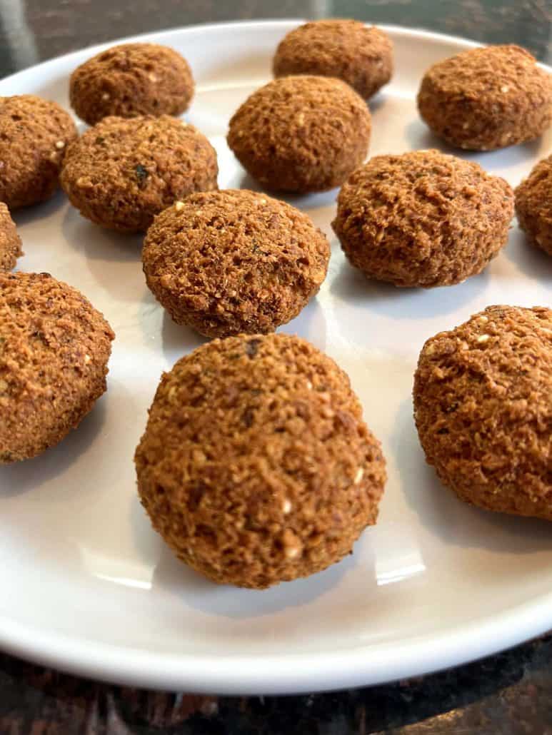 Perfectly golden and crispy air-fried Trader Joe’s Frozen Falafel served on a plate, 